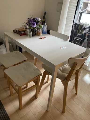 IKEA ダイニングテーブルと椅子のセット