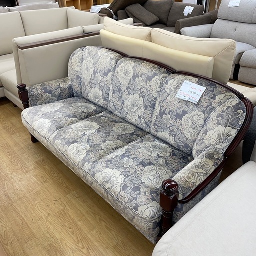 ★ジモティ割あり★   カリモク　カリモク家具　ソファ　家具　クリーニング済み SJ7252
