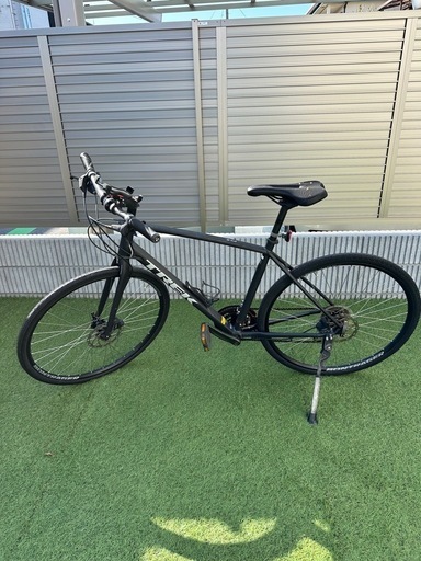 2021年式　TREK FX2 クロスバイク\n