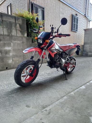 HONDA　XR100Motard