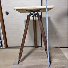 測量用・平板と三脚　レトロ