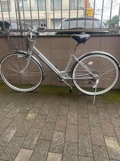 リサイクルショップどりーむ荒田店 No1472 自転車　シティサイクル　２６インチ　ギア切り替え付き♪　LEDオートライト付き♪　カゴ付き♪