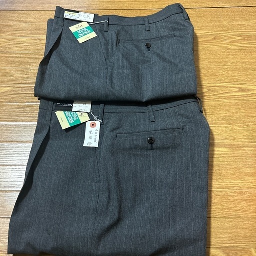 制服のズボン\n