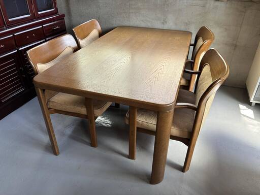 最高級 Conde House オールドダイニング5点セット、天然木、幅155cm Used
