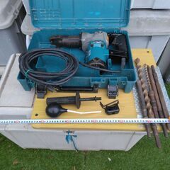 マキタ　Makita　35mmハンマードリル　HR3520  刃5本付き　50-60Hz 1050W  ケース付き　中古