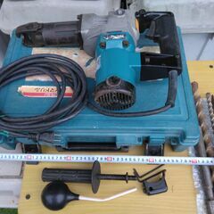マキタ　Makita　35mmハンマードリル　HR3520  刃5本付き　50-60Hz 1050W  ケース付き　中古