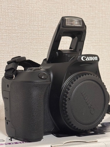 10/6日曜日まで☆Canon EOS　Kiss x10☆レンズキット☆セット☆極美中古☆一眼レフカメラ☆デジカメ☆