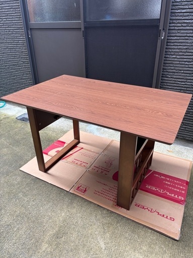 美品　　ダイニングテーブル　デスク　パソコンデスクなどに