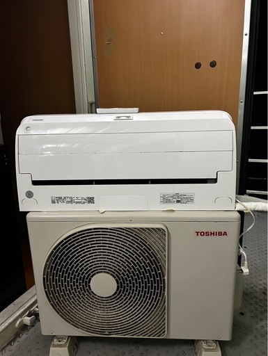 一部の地域限定で有料配送サービスあり❗️　 東芝　エアコン　10畳　2021年製