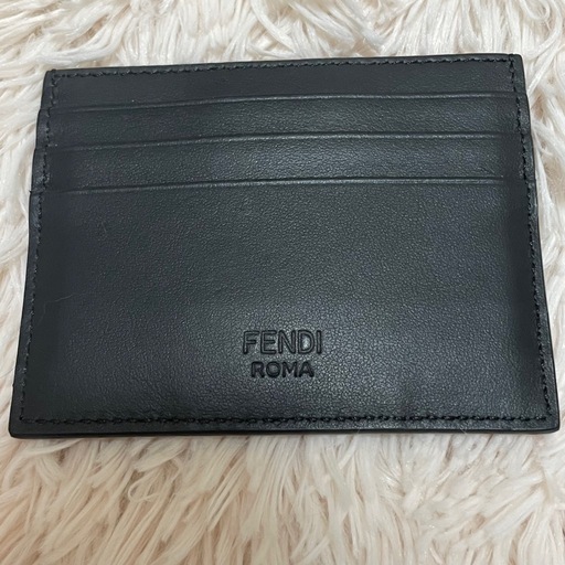 FENDI フェンディ