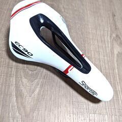 再再値下げ!! 2022年式ロードバイク アートプロ2（国内ブランド