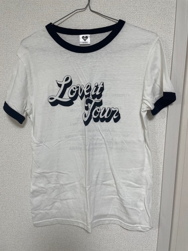 西野カナライブTシャツ 安っぽい