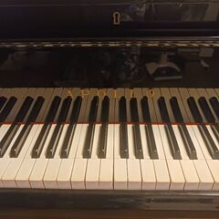 グランドピアノ　お買い得!!