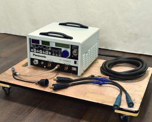 【ヤ取終了10/11】≪yt1621ジ≫ 2022年製造 Panasonic フルデジタル直流TIG溶接機 YC-300BZ3 ① 三相200V 220V 溶接電源 動作未確認/現状品 中古溶接機器/工作機械/産業機器/宮城県仙台市 60908-02
