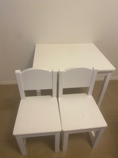 子供用テーブル　IKEA 机＆椅子３点セット