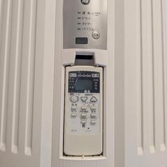 【受け渡し決定】トヨトミ　ウインドエアコン　4〜6畳
‎サイズ　奥行き27.5 x 幅36.1 x 高さ74.2 cm　窓の左右、どちらでも取付可能　内部乾燥運転