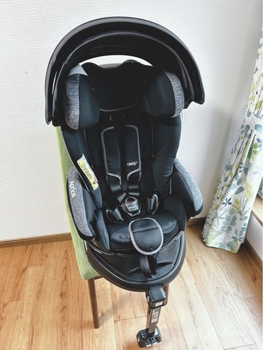 アップリカ　フラディアグロウ ISOFIX スタンダード ブラック