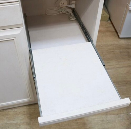 ビーカンパニー❤︎クリチコ フレンチカントリー 食器棚