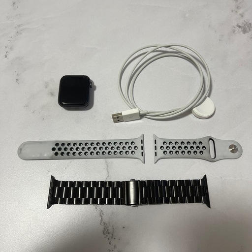 Apple Watch Series 6 (GPS + Cellularモデル) - 44mmスペースグレー　アルミニウムケース