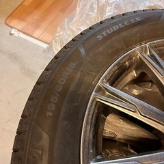 成約済み【東区】BRIDGESTONE ブリヂストン 195/60R16 スタッドレスAZANE E-10 16インチ 22年製 8部山 ブラック 4本 冬タイヤ