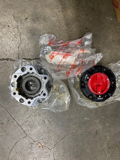 ランクル70系 マニュアルハブ左右set トヨタ純正 HZJ70 HZJ71 HZJ73 