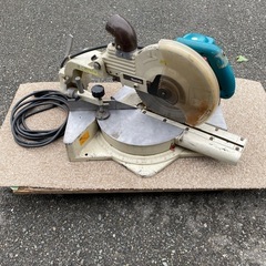 ☆中古品 マキタ LS1011 10型 スライド丸鋸 DIY 建築 丸ノコ☆