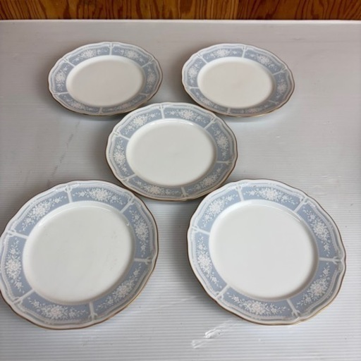 s1003609 Noritake ノリタケ 盛り皿 5枚セット フラワーレースゴールド ブランド 食器 皿 丸皿 金彩 花柄 生活雑貨 中古品