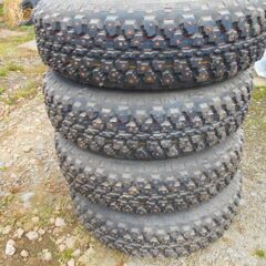 フルピンスパイクタイヤの中古が安い！激安で譲ります・無料であげます  