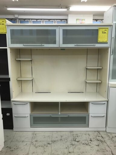 壁面　テレビ台　幅(W)1570mm × 奥行(D)440mm × 高さ(H)1720mm