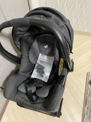 美品　チャイルドシート