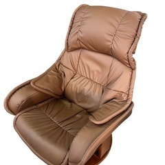 NO.1842 【在庫２】関家具 リクライニングチェア オットマン付き 椅子 家具 中古