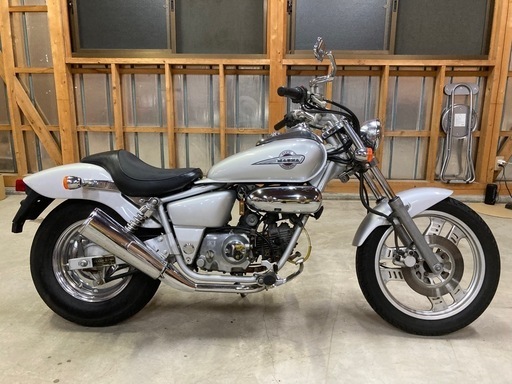 ホンダ マグナ50