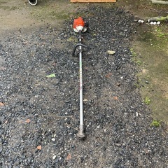 共立あぜ草刈り専用ループハンドル草刈り機20ccタイプ、最軽量タイプです