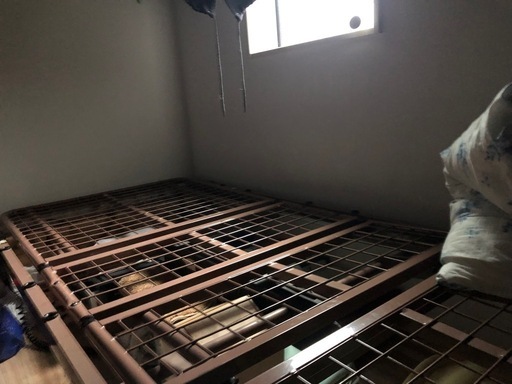 介護用電動ベッド