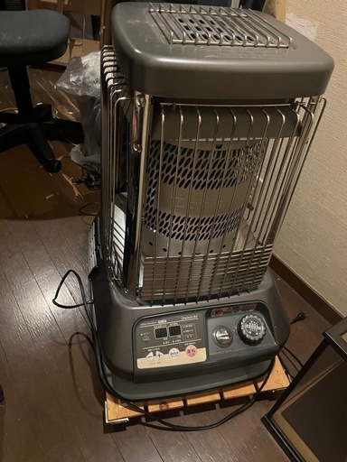 大型石油ストーブ\n