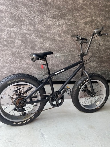 ファットバイク　buggs　bike  オシャレ自転車　ビーチクルーザー BMX