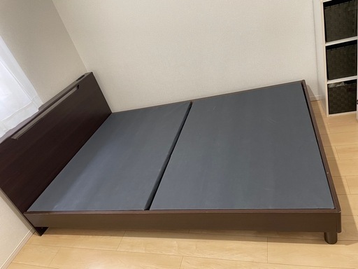 ベッドフレームダブル