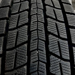 スバルアウトバック（BS9）の純正ホイールとダンロップスタッドレスタイヤのセット
