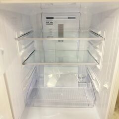  19965  SHARP 一人暮らし2D冷蔵庫 つけかえどっちもドア 2018年製 137L ◆大阪市内・東大阪市他 6,000円以上ご購入で無料配達いたします！◆ ※京都・高槻・枚方方面◆神戸・西宮・尼崎方面◆生駒方面、大阪南部方面　それぞれ条件付き無料配送あり！            
