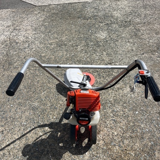 ☆  中古品 　工進(KOSHIN) 手押し式 エンジン 草刈機 刈払機 EBC-35C 4サイクル 排気量 35cc ナイロン コード キャリー 簡単 折り畳み 収納 コンパクト  ☆