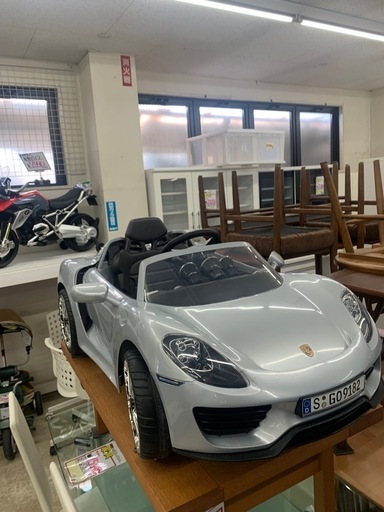 トイザらス　子供乗用車　ポルシェ