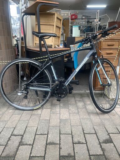 リサイクルショップどりーむ荒田店 No1476 クロスバイク　BIANCHI　ビアンキ　ROMAⅡ　ギア切り替え2×8段　シフターインジケーターカバー破損　走行問題なし