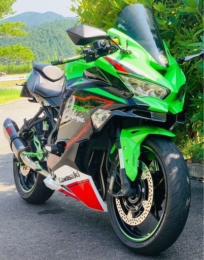 2022年式　ZX-25R SE KRTエディション！