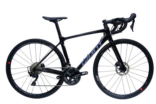GIANT 「ジャイアント」 TCR ADVANCED 2 DISC KOM 2022年モデル カスタム ロードバイク　IT8PP3CR6Q8I