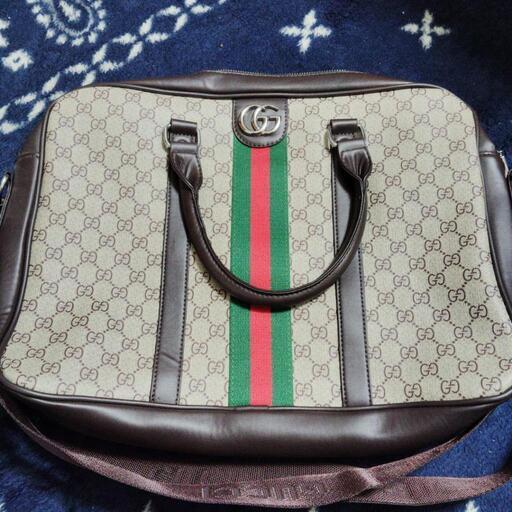 GUCCI メンズショルダービジネスバッグ