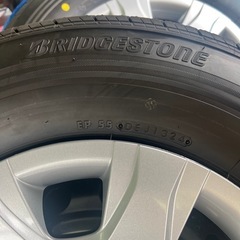 【2024年製 新車外し】トヨタ 200 ハイエース 純正 15in 6J +35 PCD139.7 ブリヂストン 195/80R15 LT 
