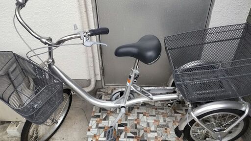 三輪自転車