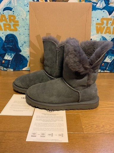 UGG（アグ）スノーブーツ　W BAILEY BUTTON 23.0センチ　超美品