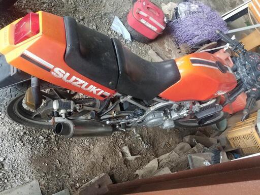 gf250 希少250cc4気筒 書なし 部品取り エンジンかかりました gf250 希少250cc4気筒 書なし 部品取り エンジンかかりました