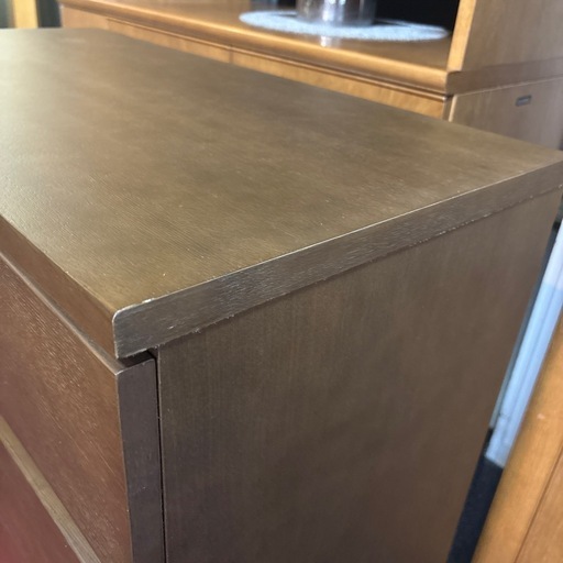 オーク材を使用した無印良品(MUJI)の木製6段ワイドチェストです